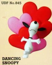 Peanuts - Medicom Ultra Detail Figure - Dancing Snoopy 