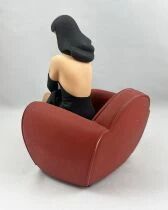 Pin\'Up (Yann et Berthet) - Statuette R&eacute;sine Dargaud Benelux (1998) - Pin\'Up sur Fauteuil Club