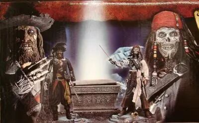 Pirates of the Carribean - The Curse of the Black Pearl Deluxe Set - Cursed Barbossa vs. Cursed Sparrow