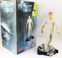 Planet of the apes (Tim Burton movie) - NECA - Leo Davidson (Mark Wahlberg) 8\  resin statue 