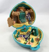 Polly Pocket - Bluebird Toys 1995 - Disney\'s Pocahontas Playset (loose)