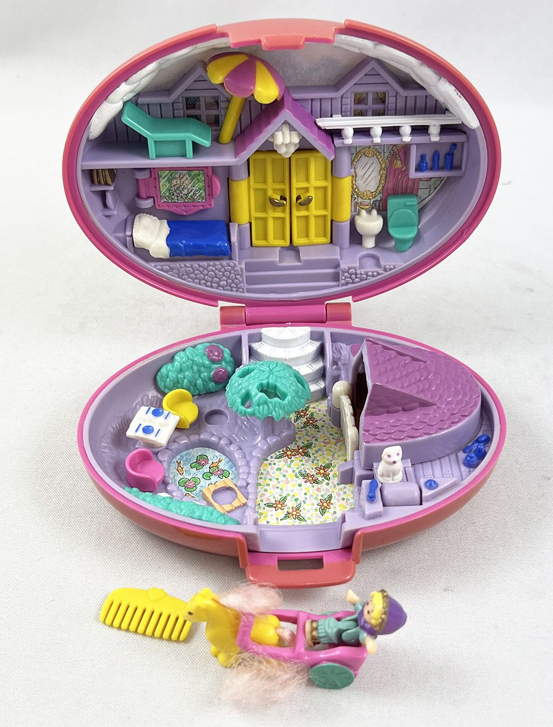 Polly Pocket - Bluebird Toys 1995 - Disney's Pocahontas Playset (loose)