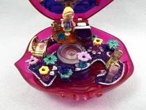 Polly Pocket - Bluebird Toys 1996 - Polly\'s Crystal perfume compact - Sweet Roses (loose)