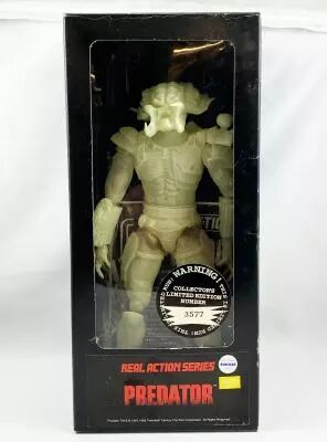 Predator - Medicom - Predator (howling version) Glow-in-the-Dark