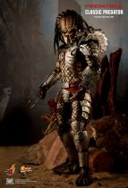 Predators - Classic Predator - 14\  figure Hot Toys MMS 162