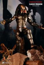 Predators - Classic Predator - 14\  figure Hot Toys MMS 162