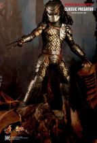 Predators - Classic Predator - 14\  figure Hot Toys MMS 162