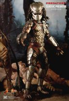 Predators - Classic Predator - 14\  figure Hot Toys MMS 162