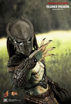 Predators - Falconer Predator - 14\  figure Hot Toys MMS 137