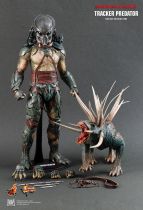 Predators - Tracker Predator With Hound - 14\  figure Hot Toys MMS 147