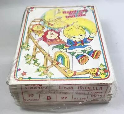 Rainbow Brite / Iridella - Lot de 10 Cahiers Scolaires (15x20.5cm) Mod�le B (cellophan�) - Mattel / Hallmark 1986