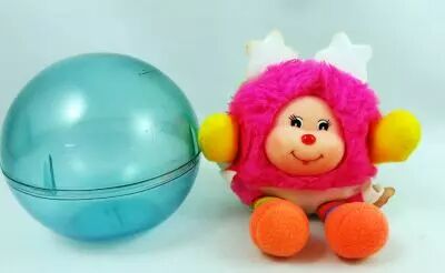 Rainbow Brite - Mattel - Poup�e 12cm - Weensy Baby Sprite (avec boule)