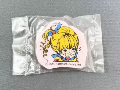 Rainbow Brite - Pink Strawberry Scented Erasers / Gommes Parfum�es Rose - Rainbow Brite / Blondine - Ambassador 1983