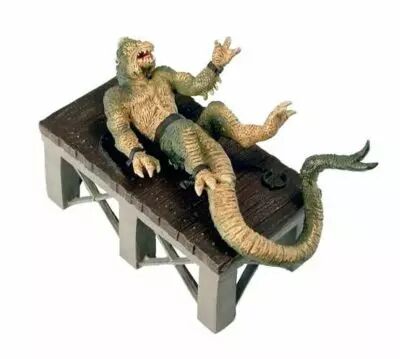 Ray Harryhausen - X-Plus - Ymir (on lab table) \ A des millions de Kilom�tres de la Terre\ 