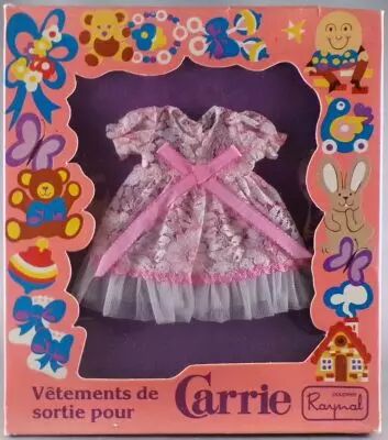 Raynal 795510 - Panoplie V�tements de Sortie pour Carrie - Robe avec Noeud Rose Neuf Boite