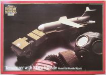 Revell - 8628 USAF Teracruzer with Mace Missile 1:32 MIB