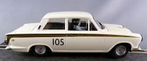 Revell 08398 - Lotus Cortina Jim Clark Oulton Park 1965 #105 sans no Box Slot Car 1:32