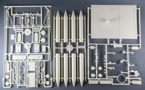 Revell 4762 - European Rocket Ariane 4 1:144 Boxed Incomplete