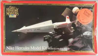 Maquette Revell Navette Spatiale Enterprise + Fusées – 1/144, Neuf