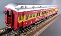 Rivarossi 2704 Ho Royal American Show Circus Heavy Weight Pullman Coach #53 Tuscan & Yellow Full Interior no Box