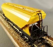 RMA 232 Ho Sncf Wagon Tr&eacute;mie C&eacute;r&eacute;ali&egrave;re Sanders Person et Le Guillouzic Fr&egrave;res Jaune Neuf Boite