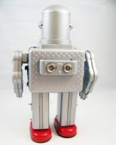 Robot - Battery Operated Tin Robot - Astro Spaceman (Ha Ha Toys)