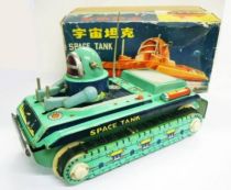 Robot - Gyro-Action Rolling Tin Robot - Space Tank ME-091 (Beijing Toy No. 1 Factory) Loose with Box