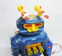 Robot - Remote Control Battery Operated Walking Robot - Space Commander Robot