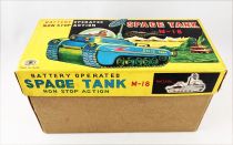 Robot - Space Tank M-18 (Battery Operated Tin Toy) - Masudaya (Japon)