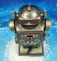 Robot - Sparking Mechanical Walking Robot - Robot Captain (Yoneya 1970\'s)
