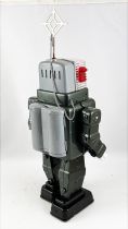 Robot - Television Spaceman Battery Operated Tin Robot - Alps 1965 (Japan)