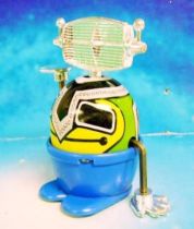 Robot - Wind-Up - \'\'Egg Cup\'\' Robot