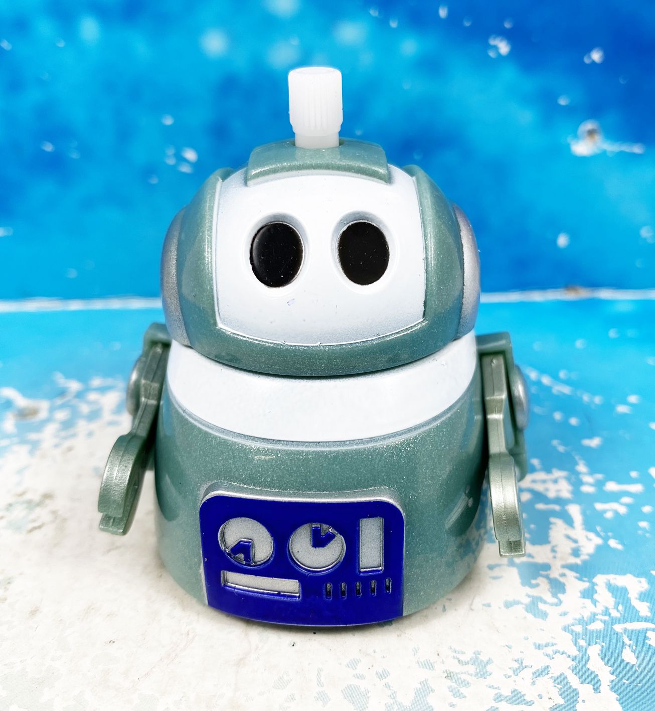 wind up robot