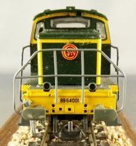 Roco 63435 Ho Sncf Loco Diesel BB 64001 Livr&eacute;e Vert Bande Jaune Digitalis&eacute;e  Eclairage Invers&eacute; en Boite