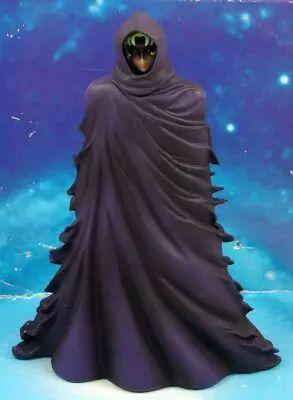 saint_seiya___mini_statue___chevalier_renegat_en_linceul