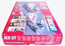 Scalextric SCX Compact 31340 - Tri-Oval Super Speedway Racing Set Ford Fusion MIB