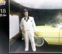 Scarface - Jada Toys - 1963 Cadillac Serie 62 avec Tony Montana (Al Pacino) - 1/18ème Diecast Collectible