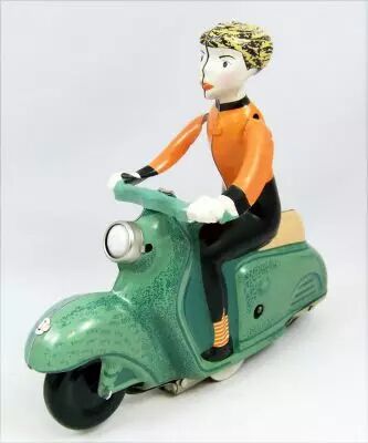 Scooter - Jouet m�canique en T�le - Scooter Girl Vert (Clock Work) 