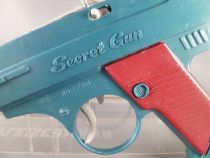 Secret Gun Automatic 60 Shots NO 2200 Pistolet Plastique à amorces - W Hong Kong