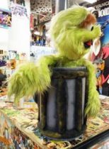 Sesame Street - Animated Store Display (Automaton) - Oscar the Grouch