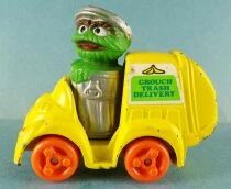 Sesame Street - Playskool - Die-Cast Vehicle - Oscar with Garbage Truck
