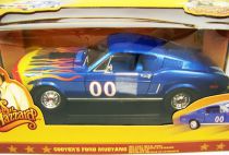 Sherif fais moi peur! - Johnny Lightning - Cooter\'s Ford Mustang 1:18 diecast