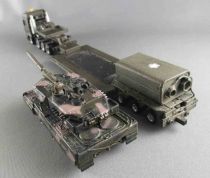 Siku 1872 HO 1:87 Heavy Haulage Military Transporter Man Truck Trailer with Leopard Tank Lightning Boxed