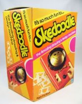 Skedoodle - Hasbro 1979 (machine à dessiner type Telecran)