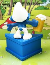 Smurf with beer \ Cheers - Happy Birthday\  (blue base)