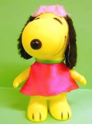 Snoopy - 6inches Vinyl Figure - Belle with red dress (black ears)