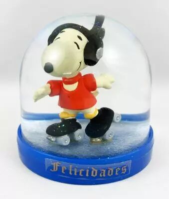 Snoopy - Boule � Neige Comics Spain - Snoopy en roller