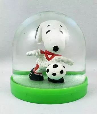 Snoopy - Boule � Neige Comics Spain - Snoopy Footballeur (Maillot Blanc/Bandes Orange)