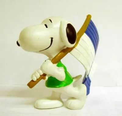 Snoopy - Comic Spain PVC Figure - Snoopy Flag Carrier (Blue & White)