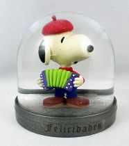 Snoopy - Comicq Spain Snow Dome - Snoopy plays accordion